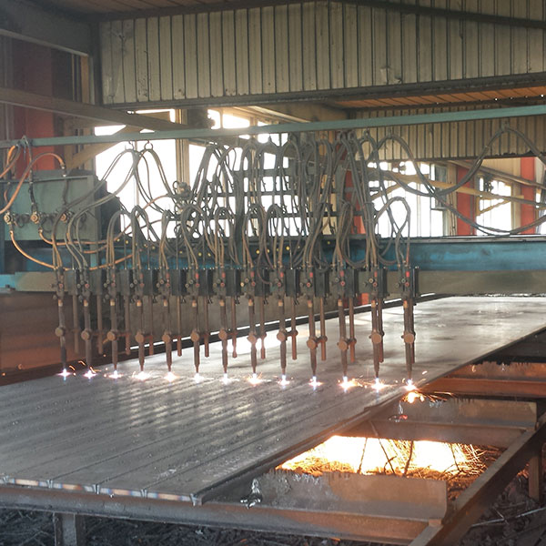 多嘴數(shù)控火焰切割機